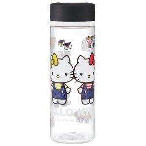 Skater "Hello Kitty in Denim Straight Water Bottle